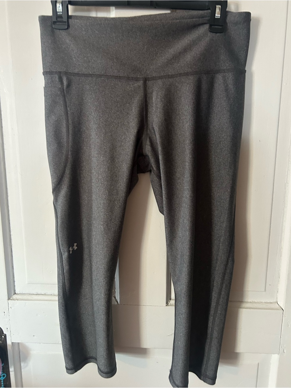 Under Armour Dark Gray Capri Leggings
